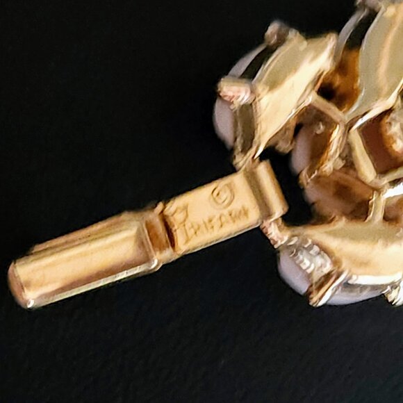 Vintage Crown Trifari Blush Pink Molded Glass Link Style Bracelet - Picture 10 of 10